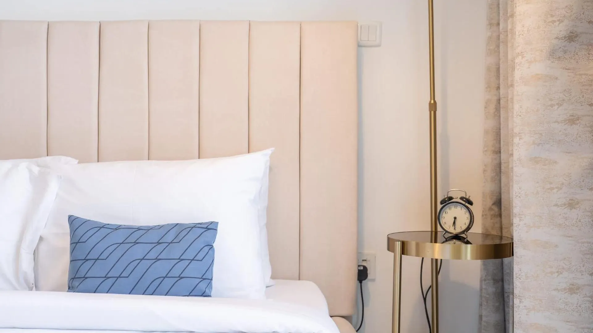 Apartment Stunning Studio In Regina Tower With Five Hotel View Dubai United Arab Emirates
