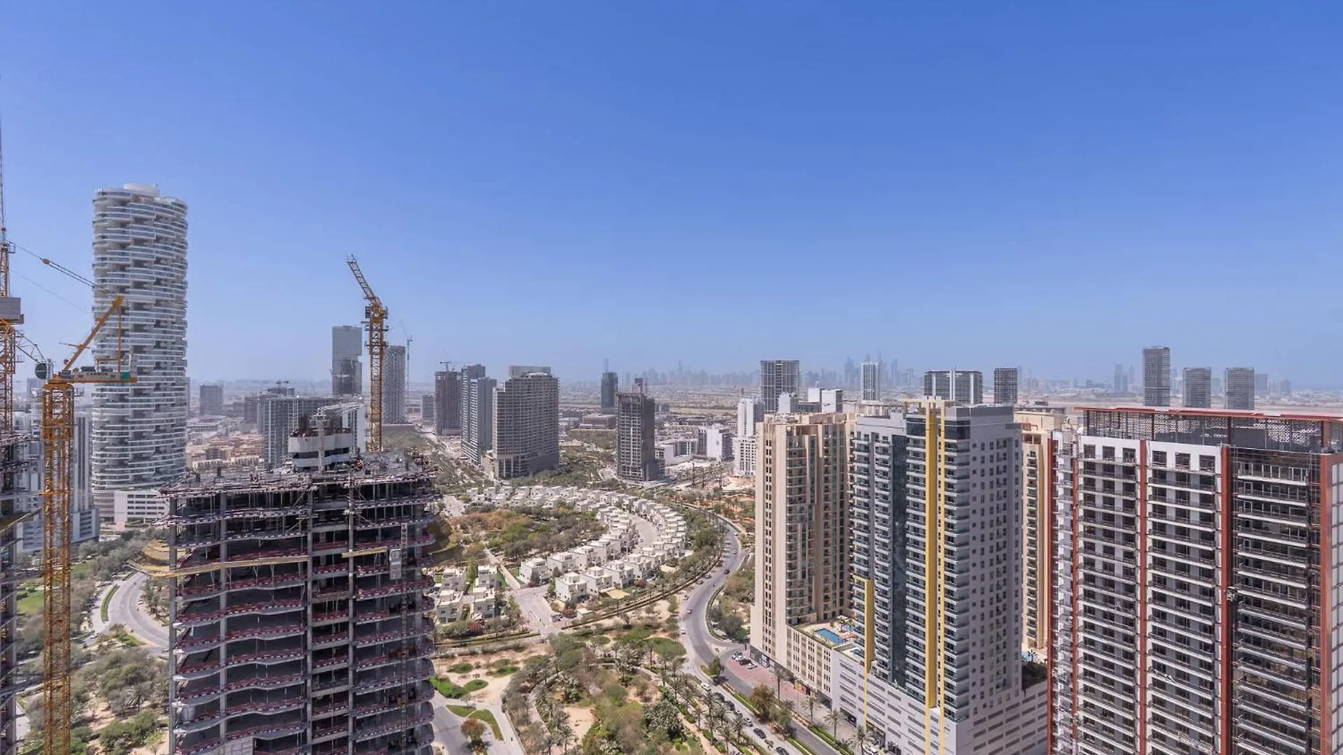 Apartment Stunning Studio In Regina Tower With Five Hotel View Dubai
