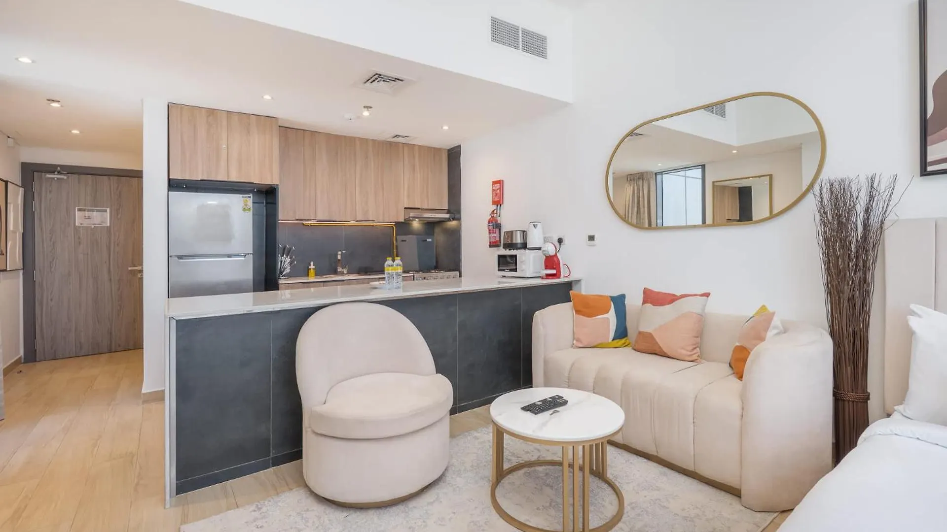 Apartment Stunning Studio In Regina Tower With Five Hotel View Dubai