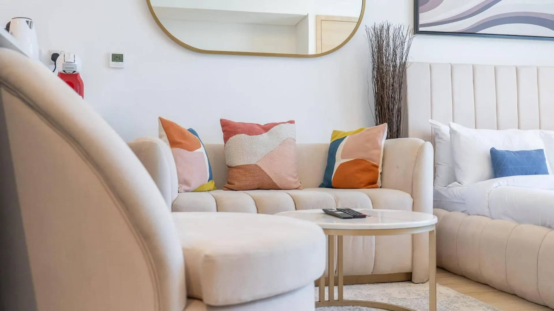 Stunning Studio In Regina Tower With Five Hotel View Dubai