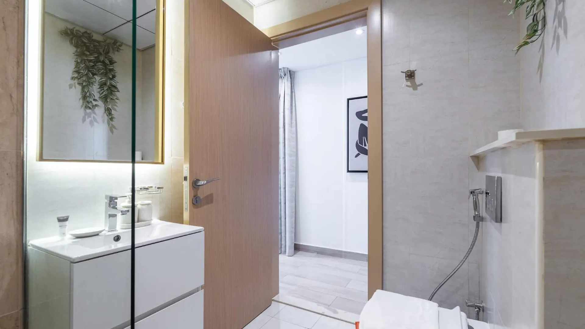 Appartamento Stunning Studio In Regina Tower With Five Hotel View Dubai